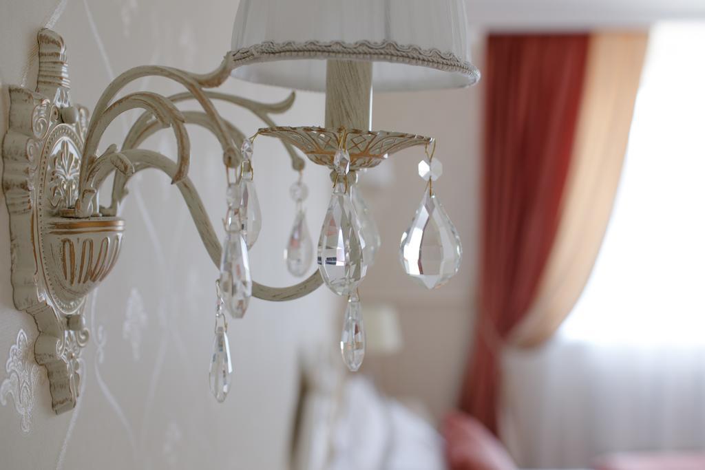 Royal Suite Apartment With Jacuzzi Sumy Ngoại thất bức ảnh