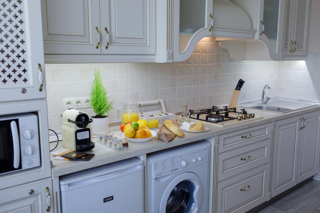 Royal Suite Apartment With Jacuzzi Sumy Ngoại thất bức ảnh