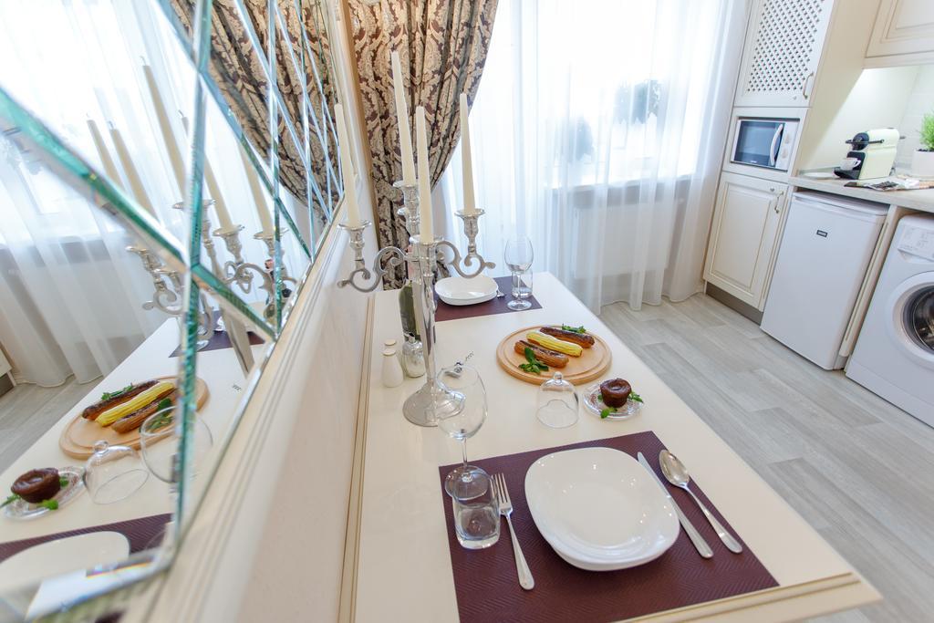 Royal Suite Apartment With Jacuzzi Sumy Ngoại thất bức ảnh